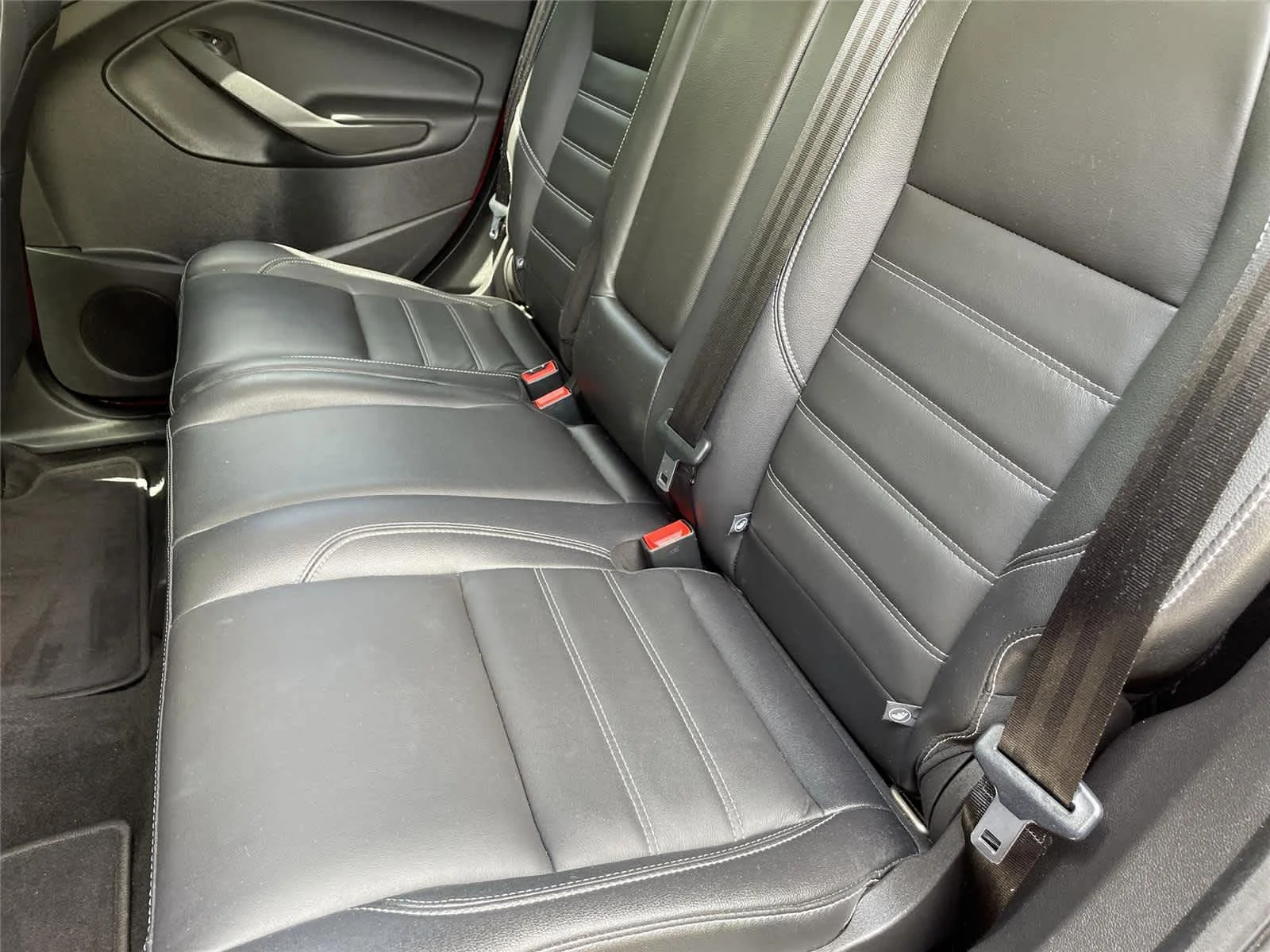 Used 2018 Ruby Red Metallic Tinted Clearcoat Ford SEL image 15