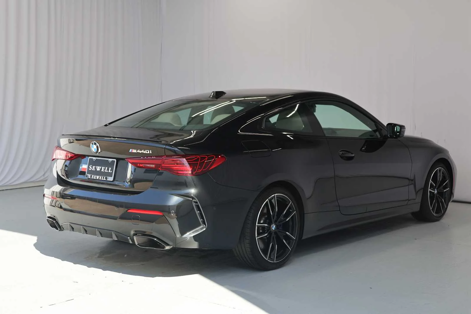 Certified Used 2026 Black Sapphire Metallic BMW M440i image 9