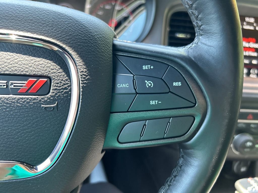 Used 2023 Green Dodge SXT AWD image 35