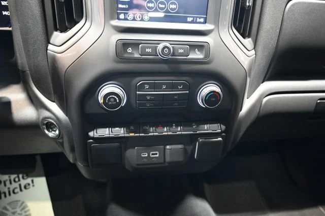 Used 2022 Black Chevrolet Custom Trail Boss image 18