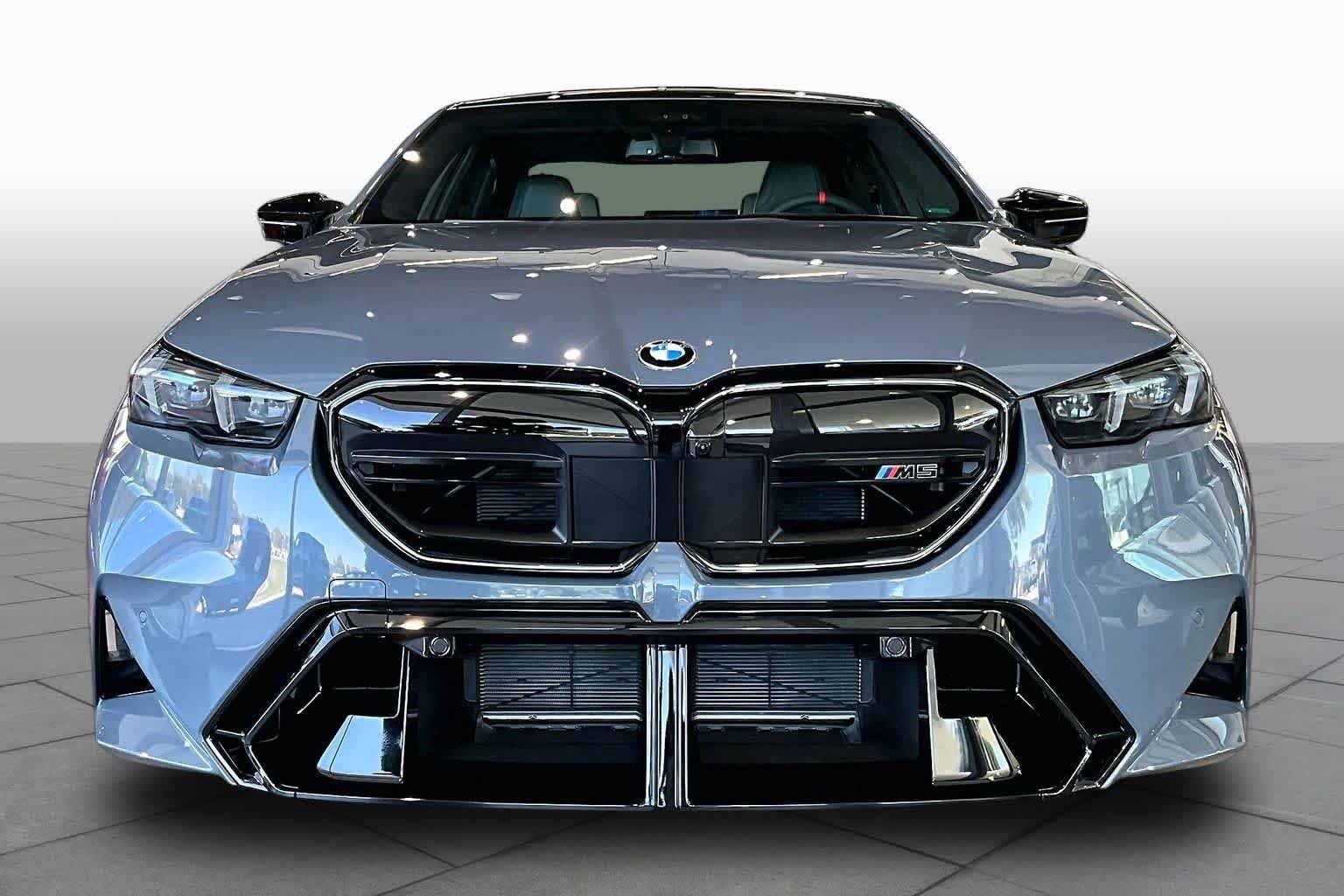 Used 2027 Storm Bay Metallic BMW  image 3