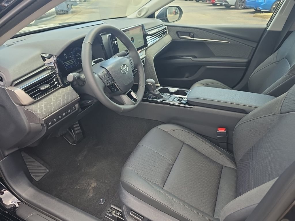 New 2026 Midnight Black Metallic Toyota XLE image 9
