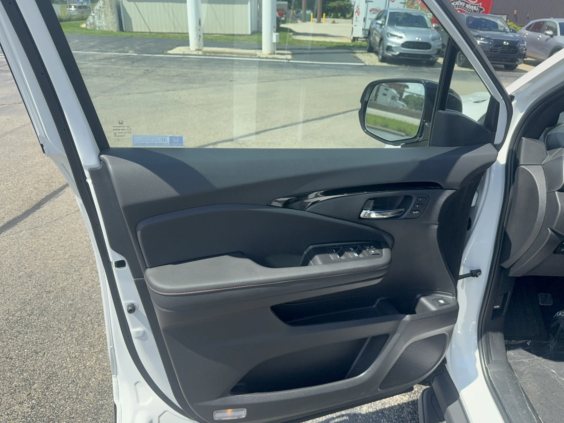 New 2026 Platinum White Pearl Honda Black Edition image 12