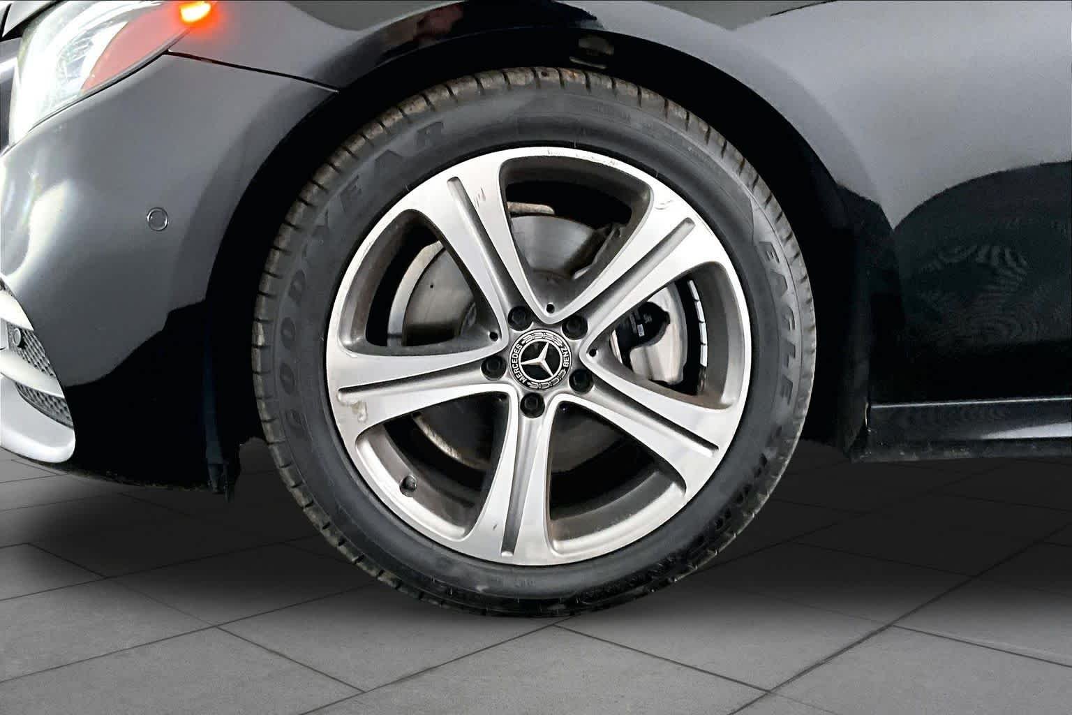 Used 2018 Black Mercedes-Benz E 300 image 11