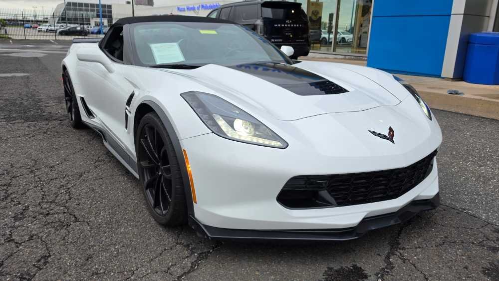 Used 2019 White Chevrolet Grand Sport 2LT image 13