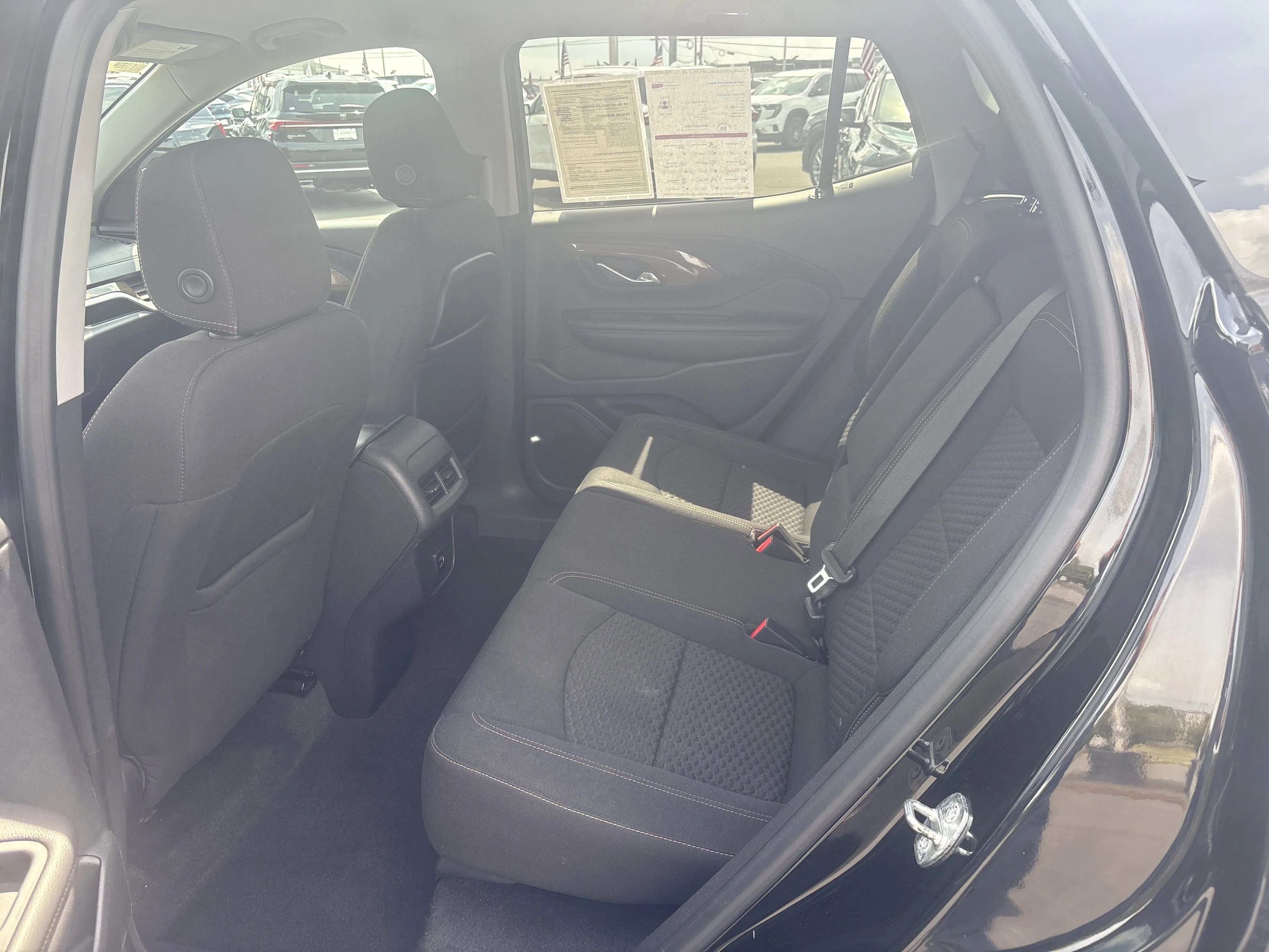 Used 2018 Ebony Twilight Metallic GMC SLE image 9