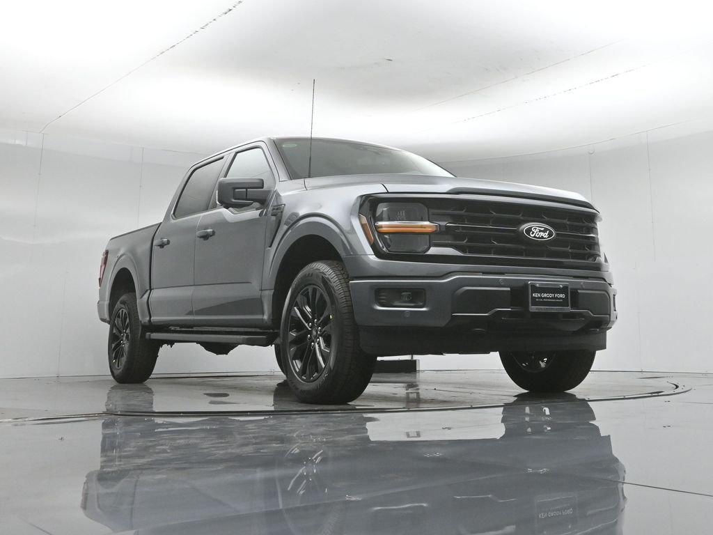 New 2026 Carbonized Gray Metallic Ford XLT image 47