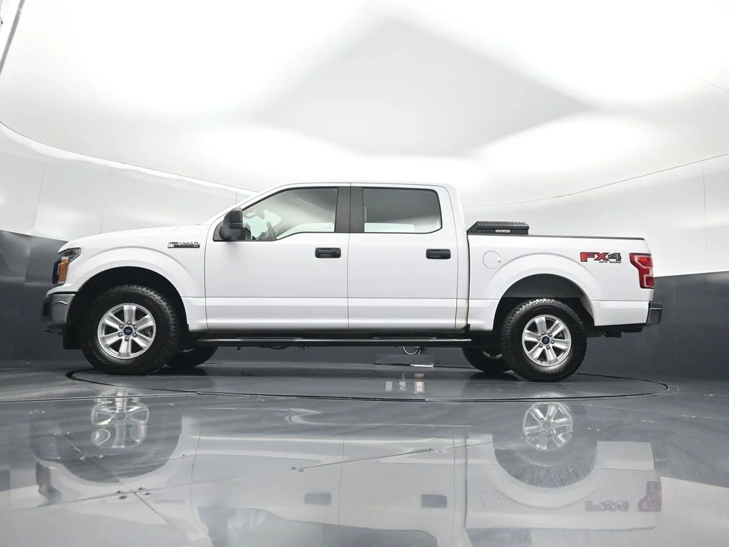Used 2020 White Ford XL image 47
