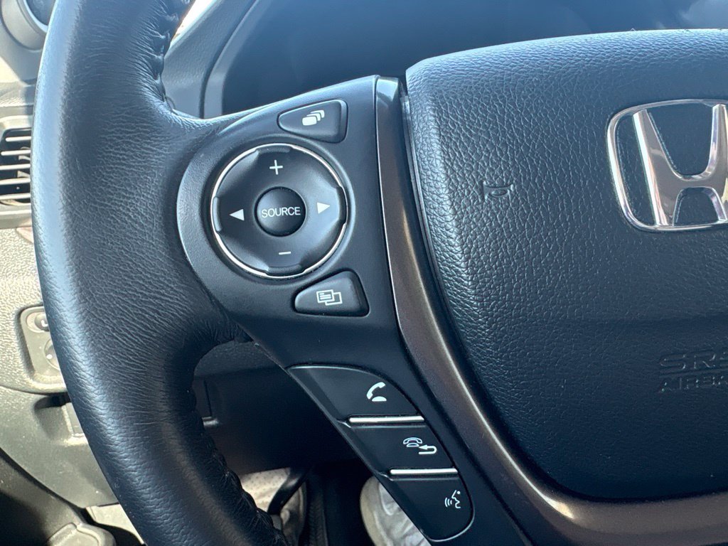 Certified Used 2023 Red Honda RTL image 18
