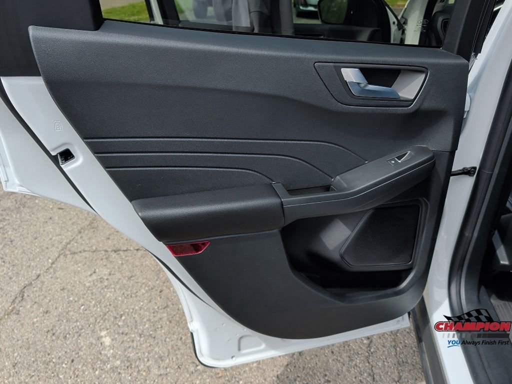 Used 2022 White Ford SEL image 15