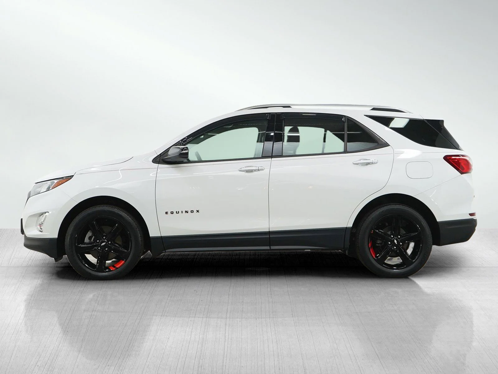 Used 2020 Chevrolet Equinox Premier with VIN 2GNAXYEX2L6229190 for sale in White Bear Lake, Minnesota