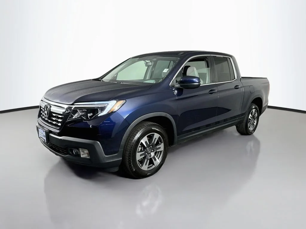 Used 2018 Obsidian Blue Pearl Honda RTL-T image 4