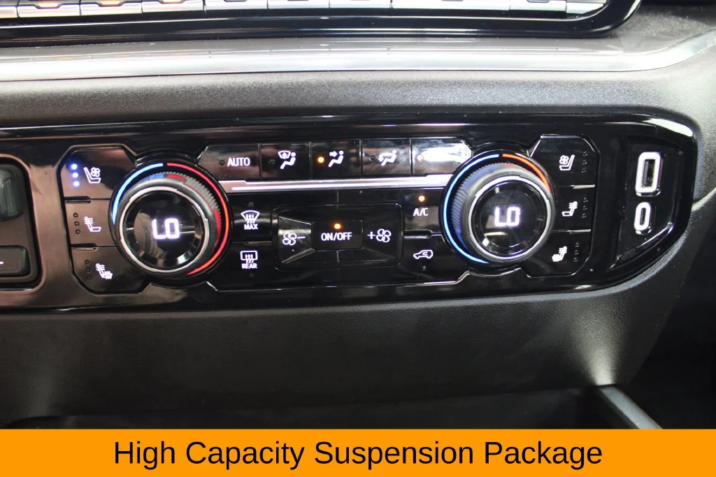 Used 2024 Iridescent Pearl Tricoat Chevrolet High Country image 10