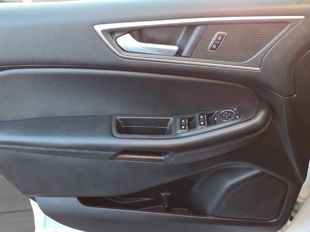 Used 2024  Ford SEL image 14