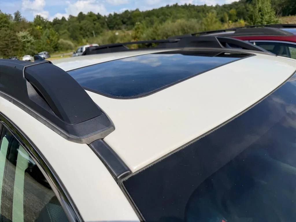 Used 2022 White Subaru Premium image 5