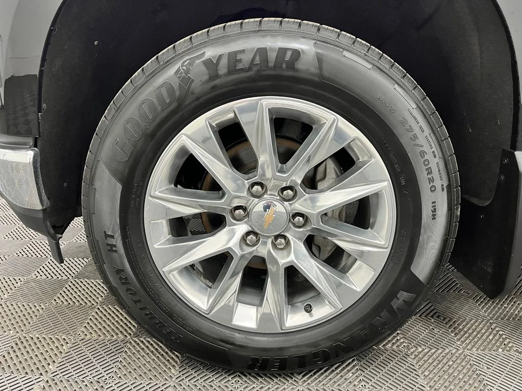 Used 2019 Black Chevrolet LTZ image 15