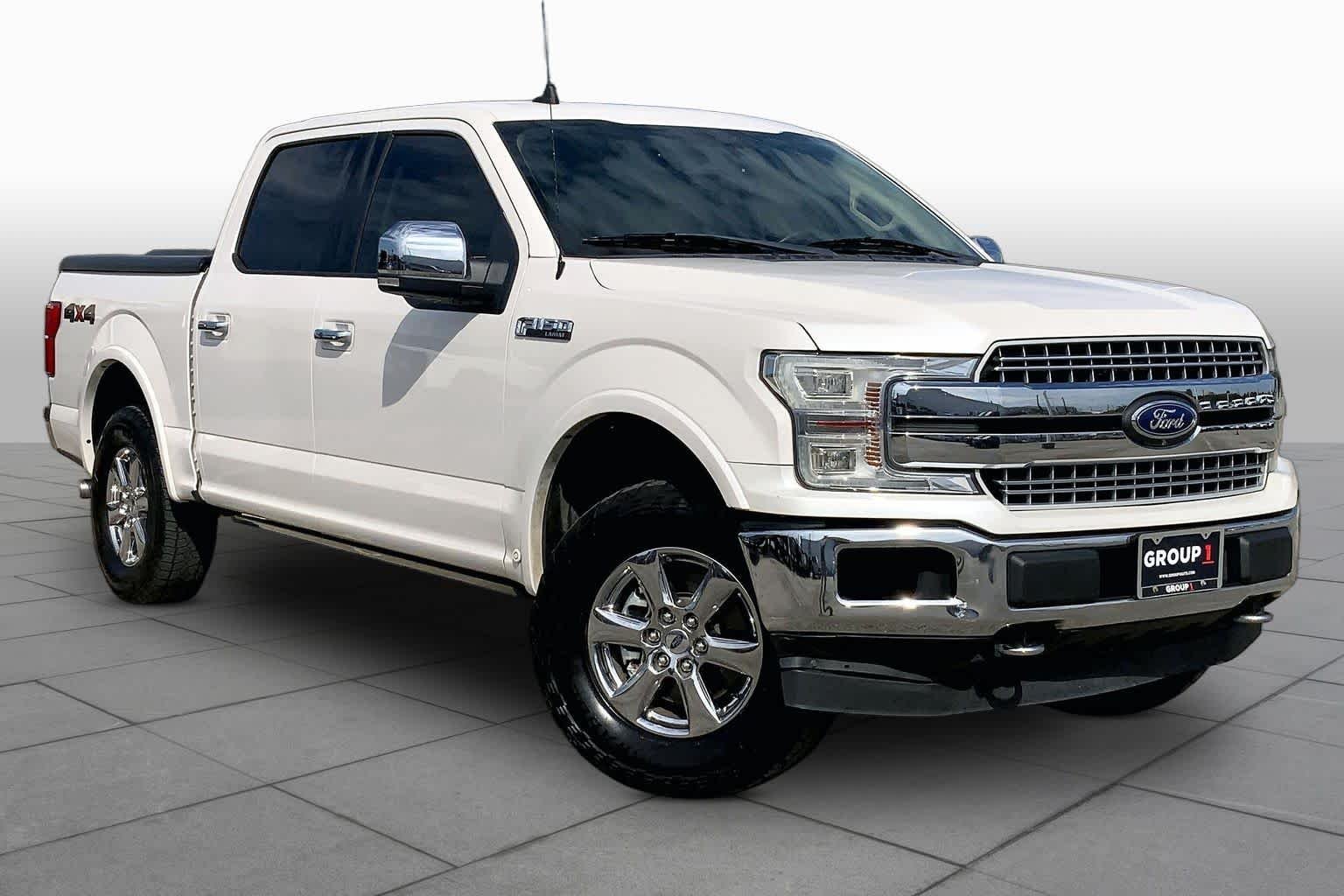 Used 2019 White Platinum Metallic Tri-Coat Ford LARIAT image 3