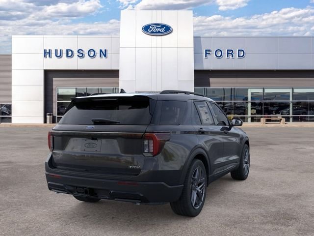 New 2026 Agate Black Metallic Ford ST-Line image 8