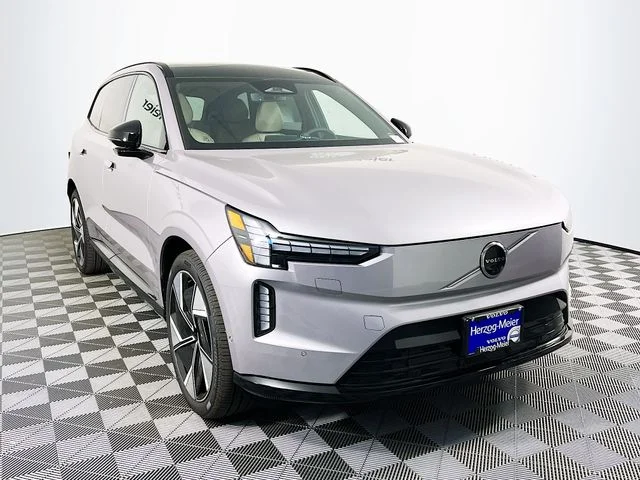2026 Volvo EX90