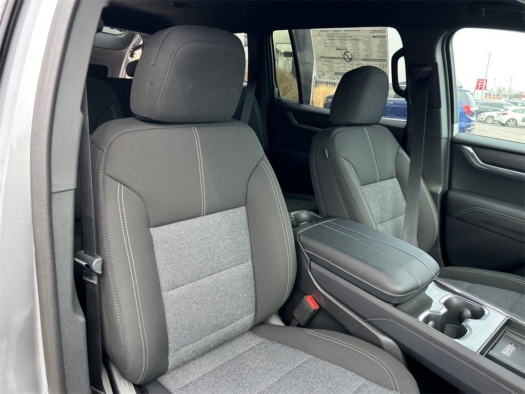 2026 GMC ACADIA - Image 35