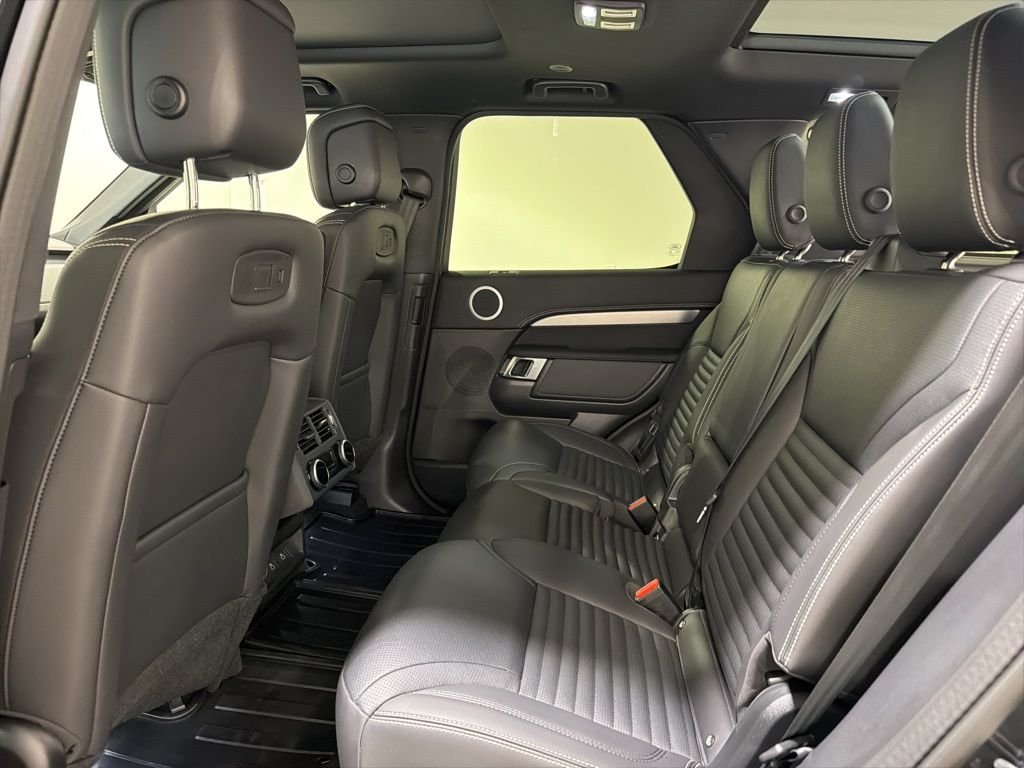 Certified Used 2025 Santorini Black Metallic Land Rover Dynamic SE image 22