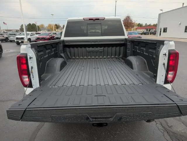 New 2026 Summit White GMC SLE image 26