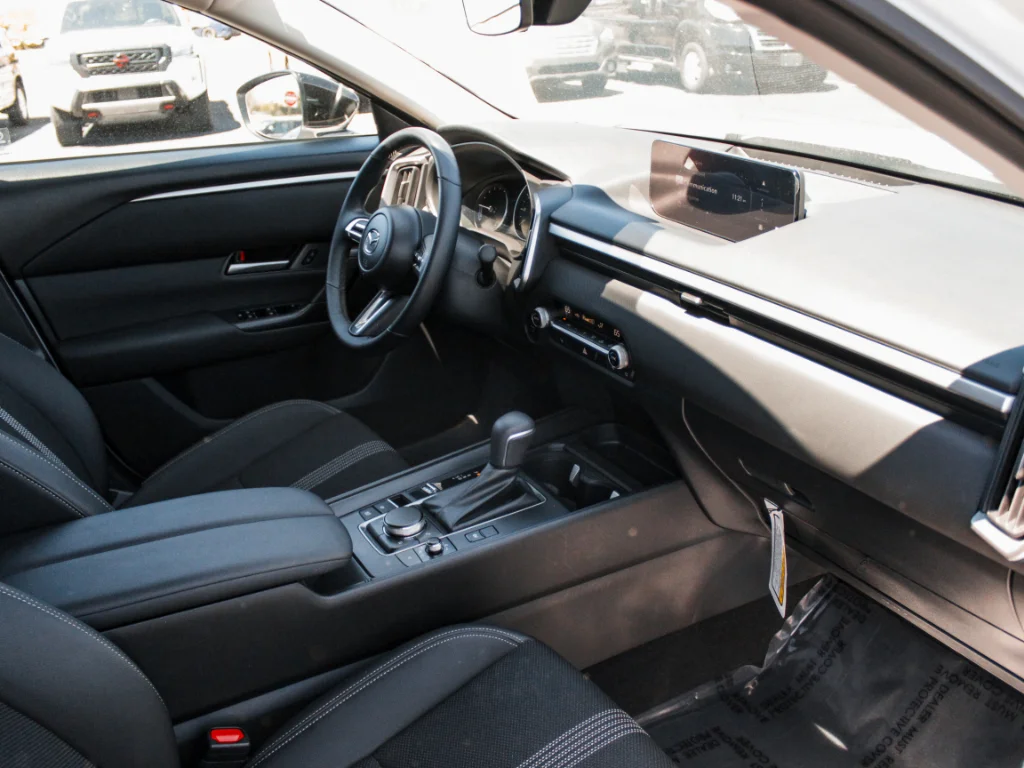 Used 2026 Wind Chill Pearl Mazda Premium image 31