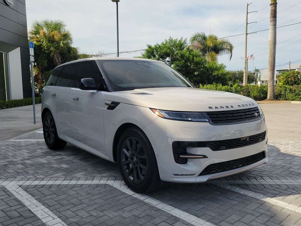 Certified Used 2025 Borasco Grey Metallic Land Rover Dynamic SE image 7