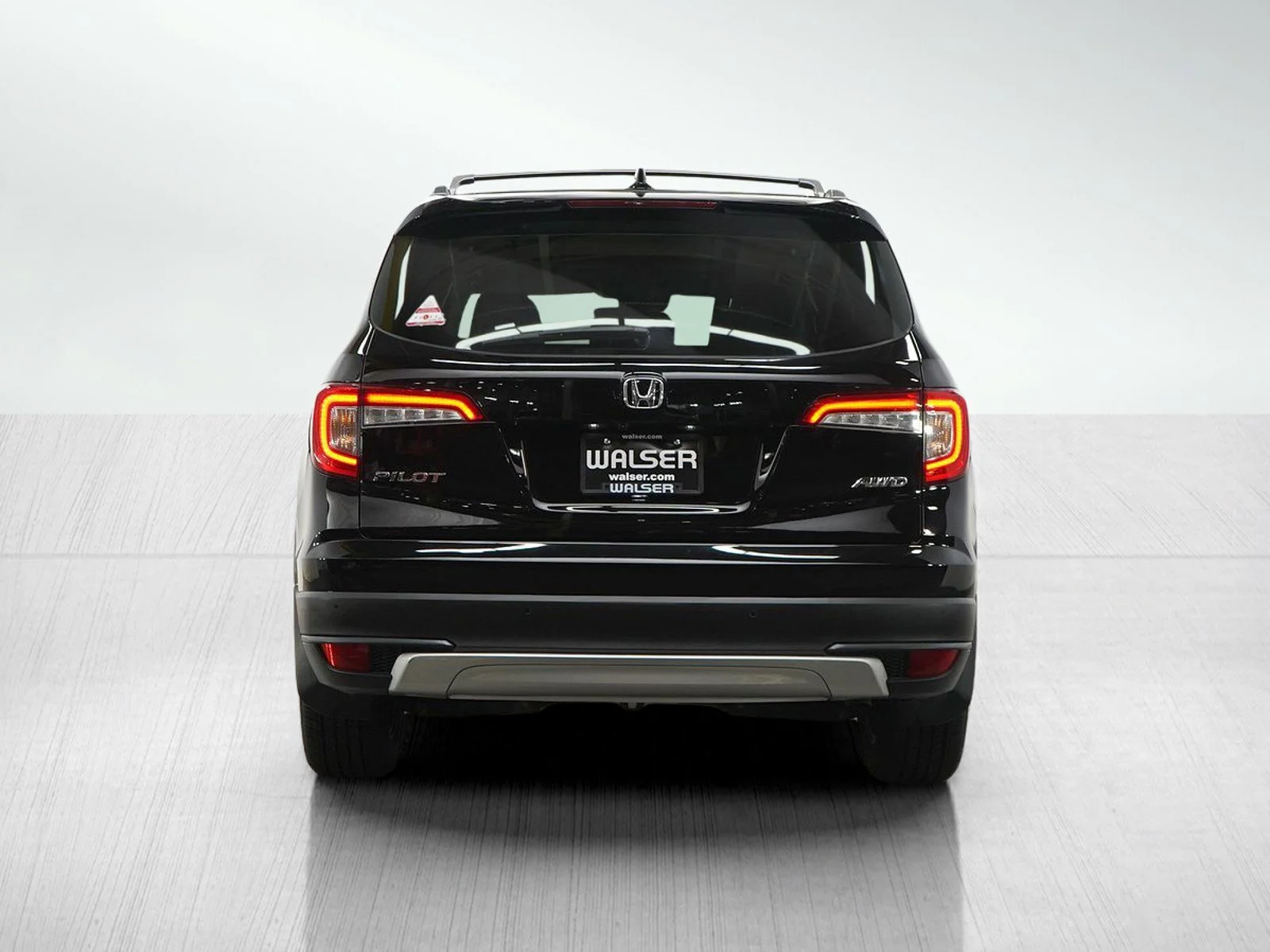 Used 2022 Crystal Black Pearl Honda Black Edition image 5