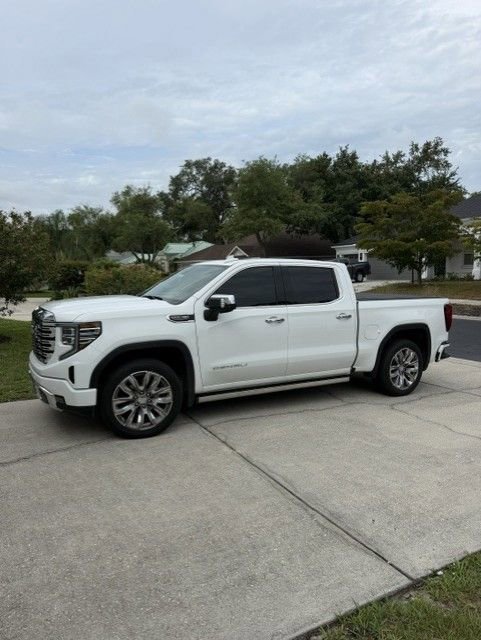 2024 GMC Sierra 4WD Crew Cab Short Box Denali's photo