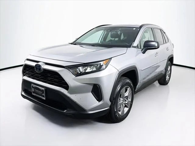 Certified Used 2022 SILVER SKY METALLIC Toyota  image 3