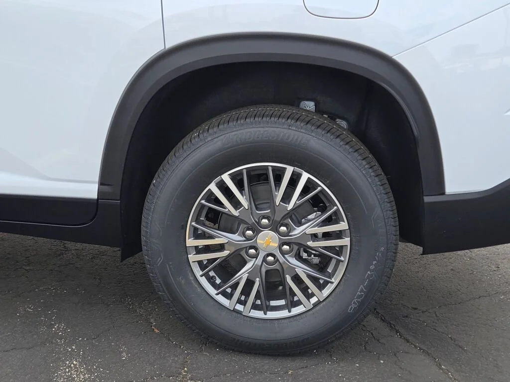 2026 Chevrolet Traverse LT - Photo 15