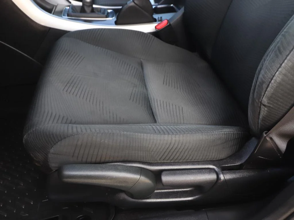 Used 2014  Honda LX image 15