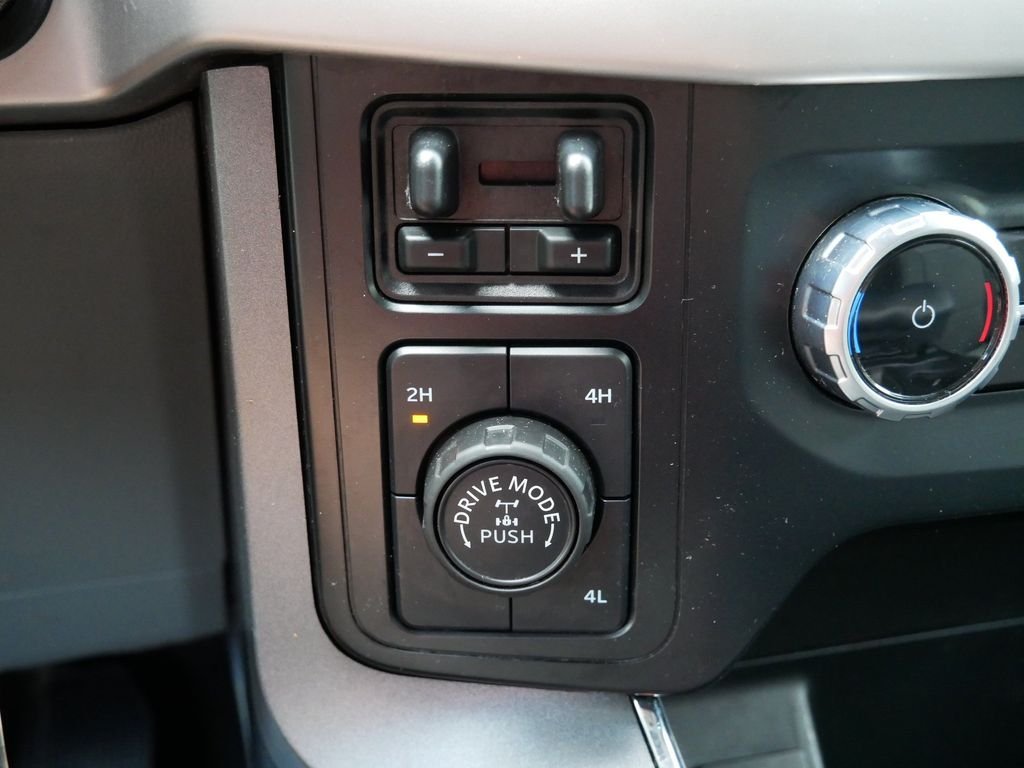 Used 2023 White Ford XLT image 25