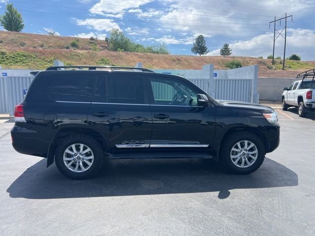 Used 2021 Black Toyota Base image 6