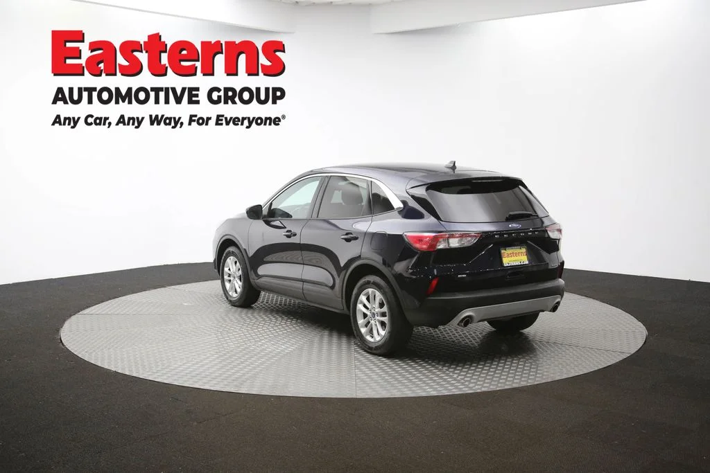 Used 2021 Blue Ford SE image 93