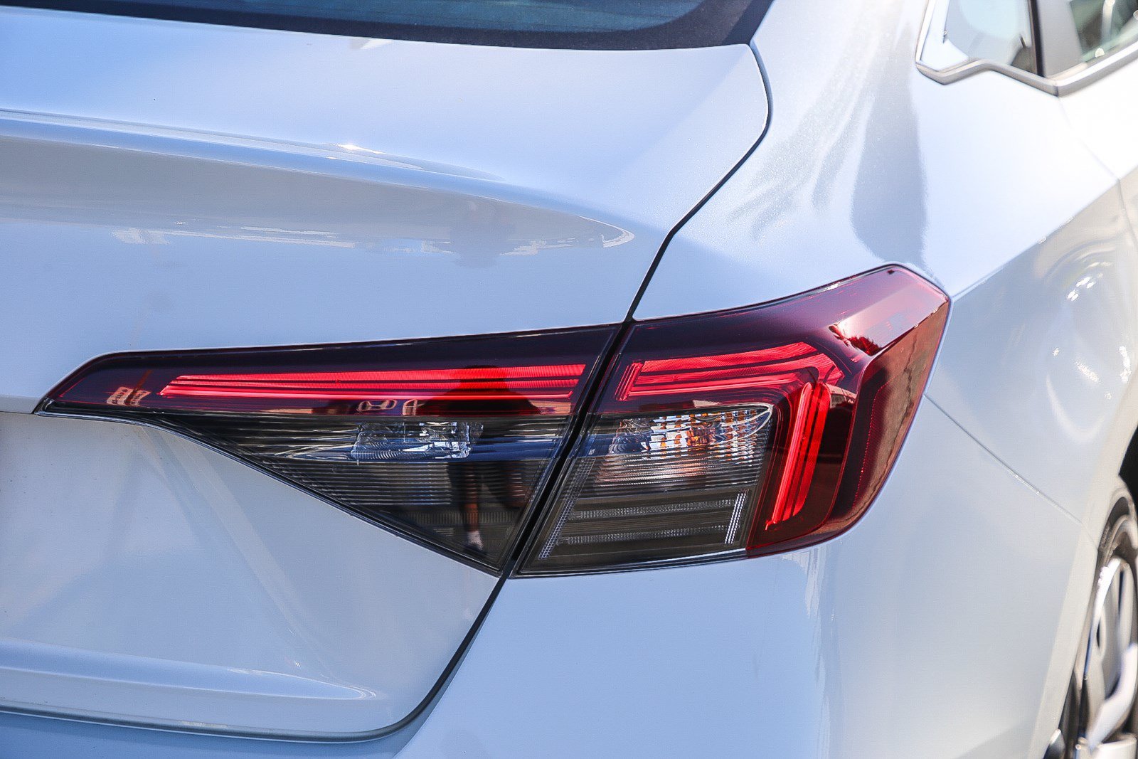 New 2026 Platinum White Pearl Honda LX image 7
