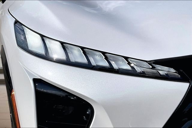 New 2027 2T RAD WHT INFINITI AUTOGRAPH image 28