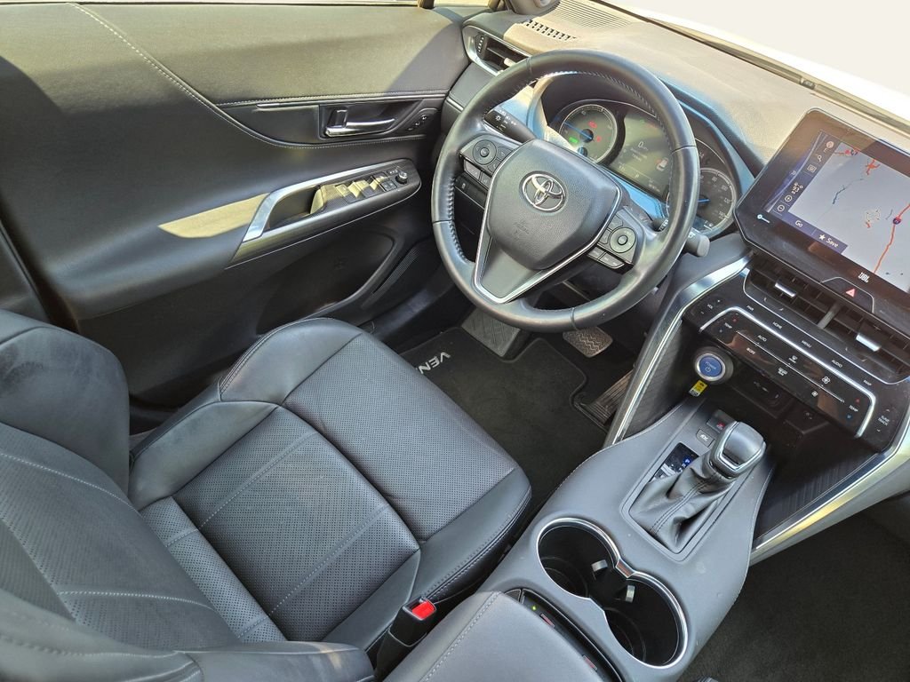 Used 2021 White Toyota XLE image 16