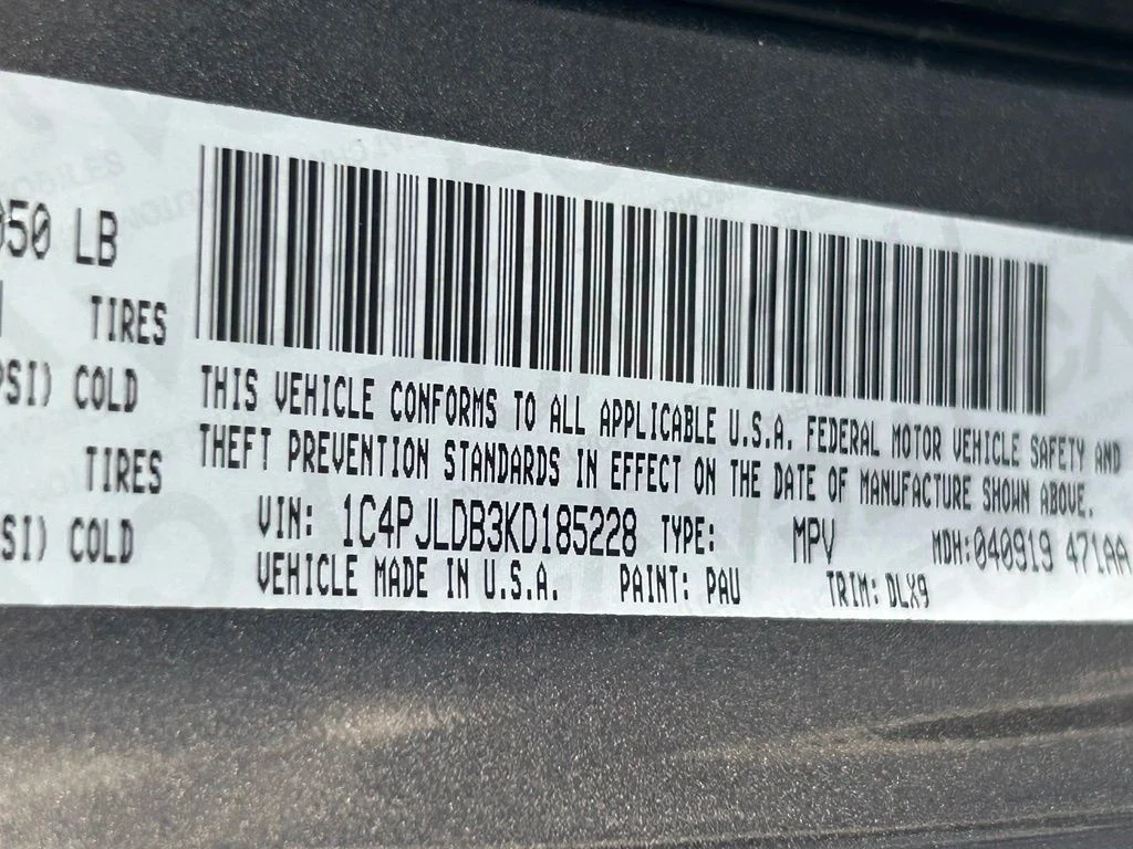 Used 2019 Gray Jeep Limited image 41