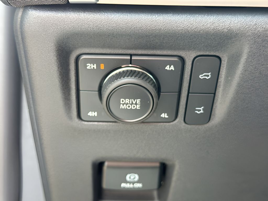2025 Ford Expedition Active - Photo 21