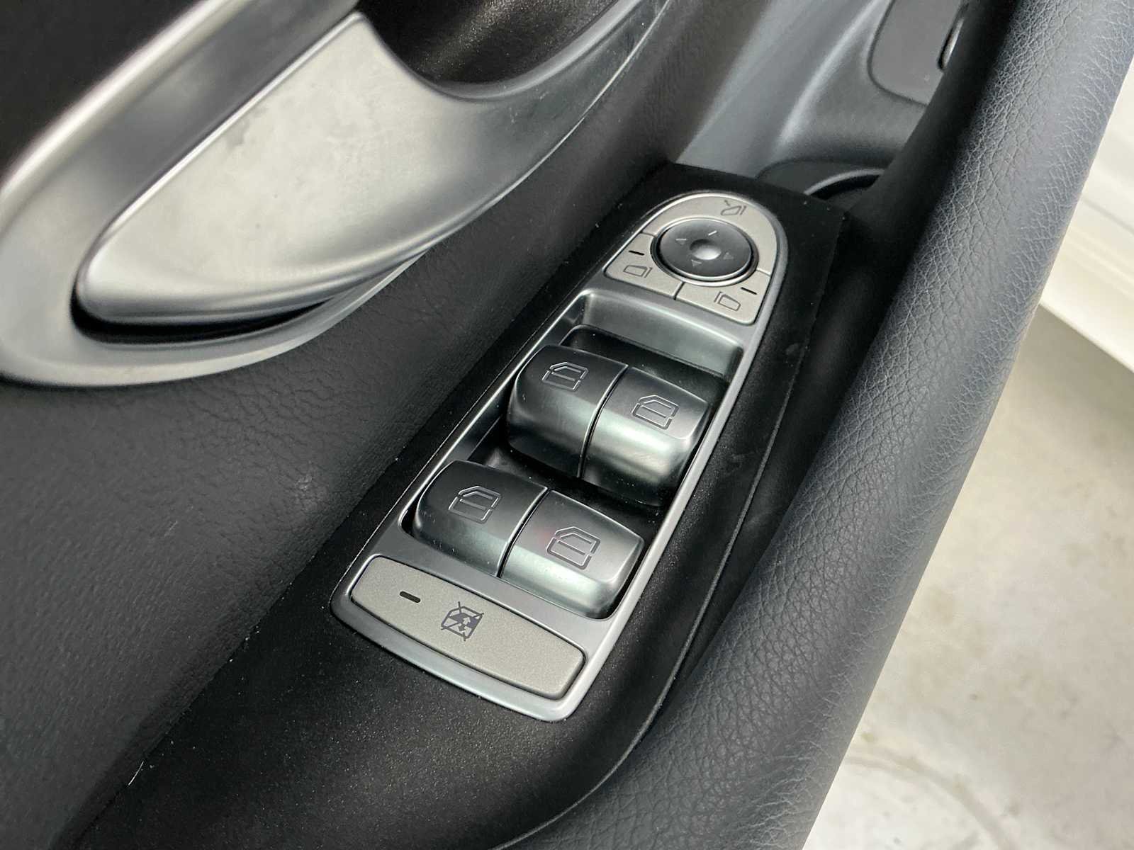 Certified Used 2022 MANUFAKTUR Diamond White Mercedes-Benz E 350 image 19