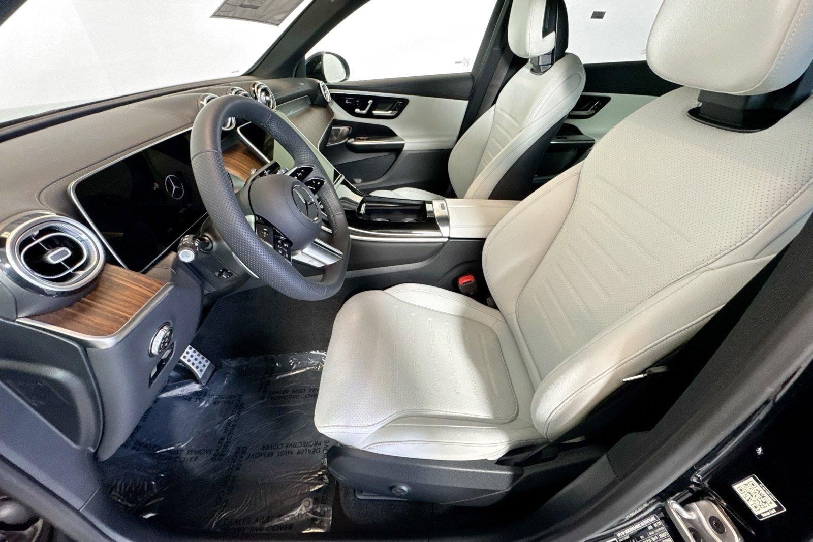 New 2026 Black Mercedes-Benz GLC 300 image 18