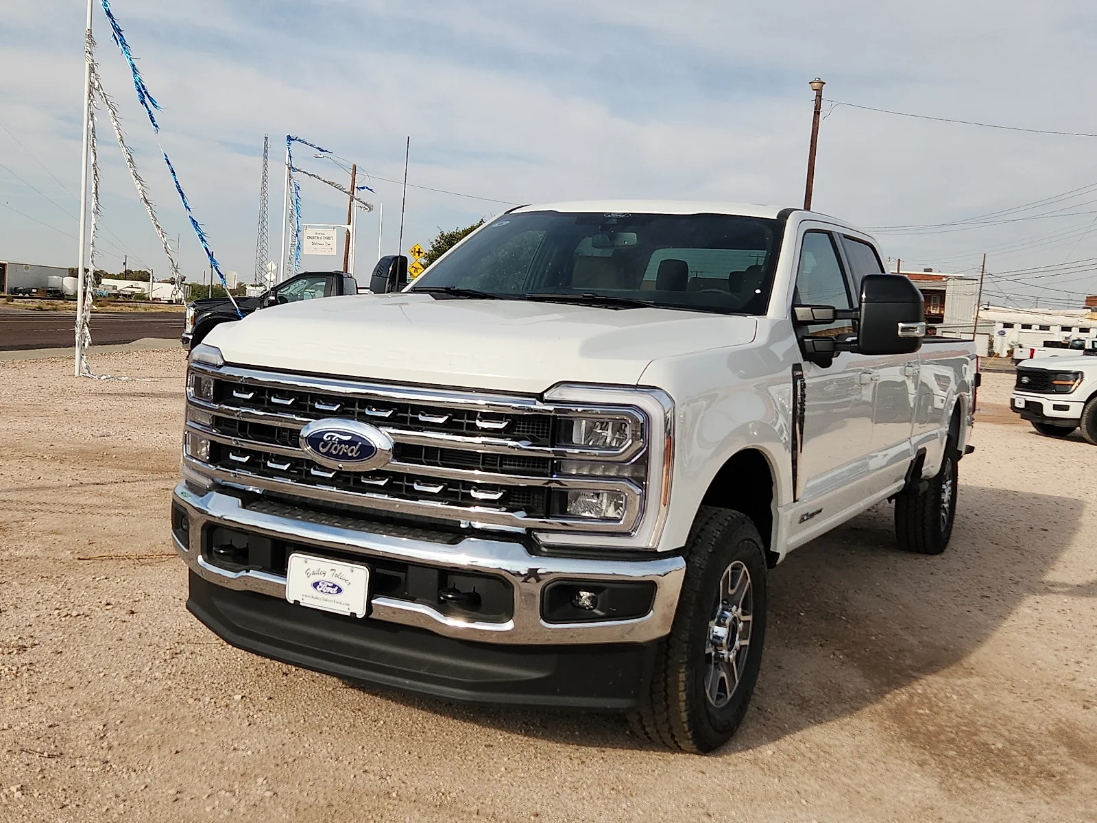 New 2026 Star White Metallic Tri-Coat Ford Lariat image 3