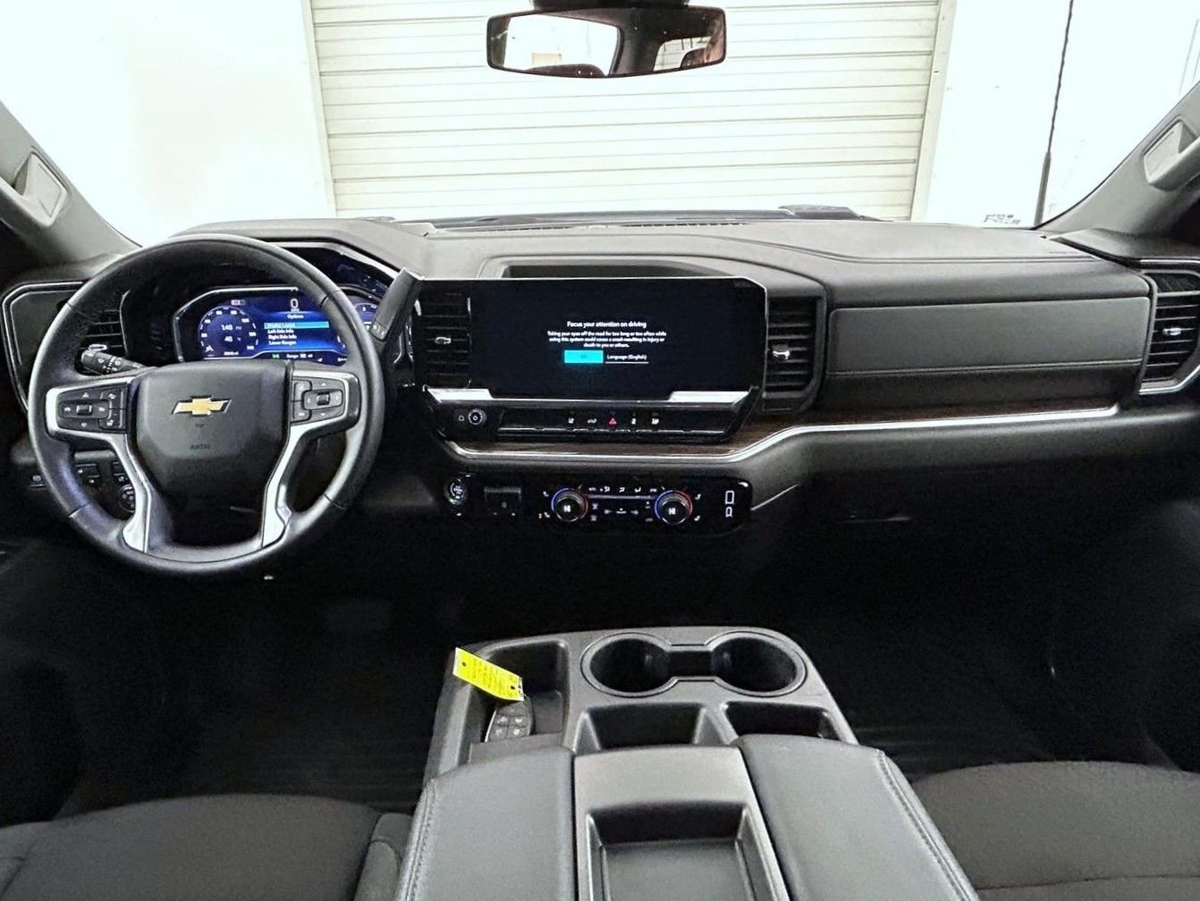 Used 2025 White Chevrolet LT image 13