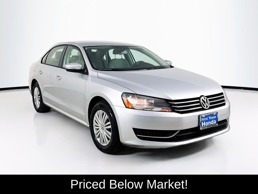 2015 Volkswagen Passat 1.8T S's photo
