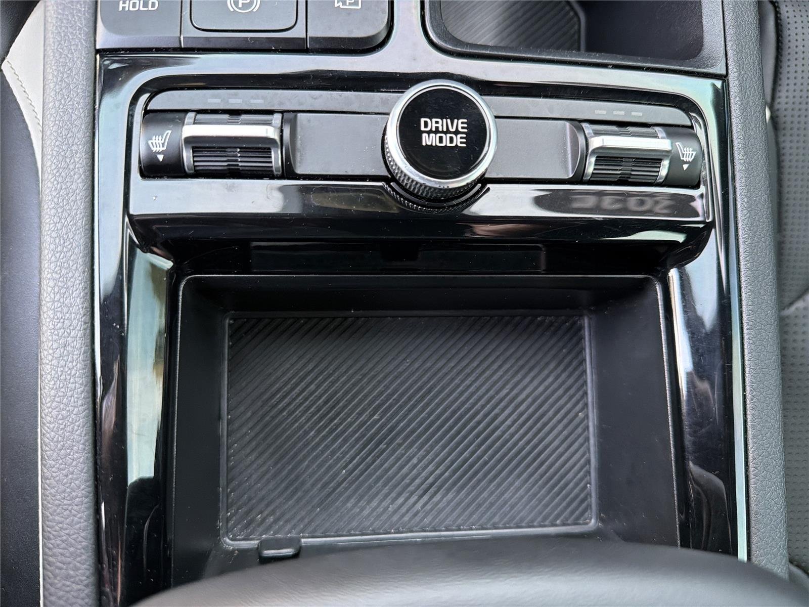 Used 2025 Snow White Pearl Kia GT-Line image 14