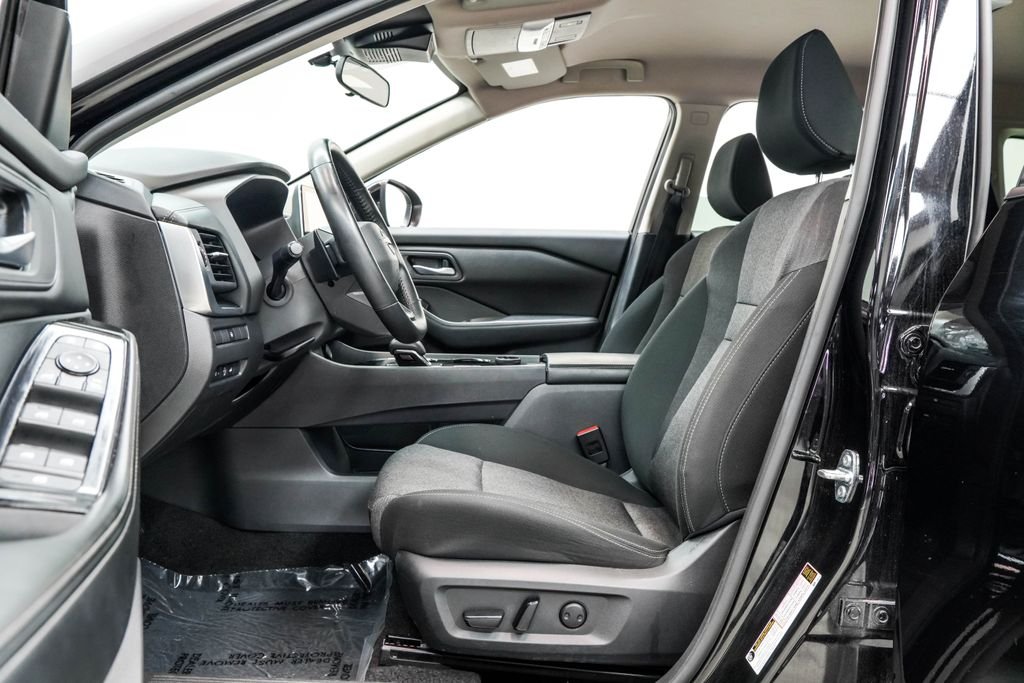 Used 2025 Black Nissan SV image 17