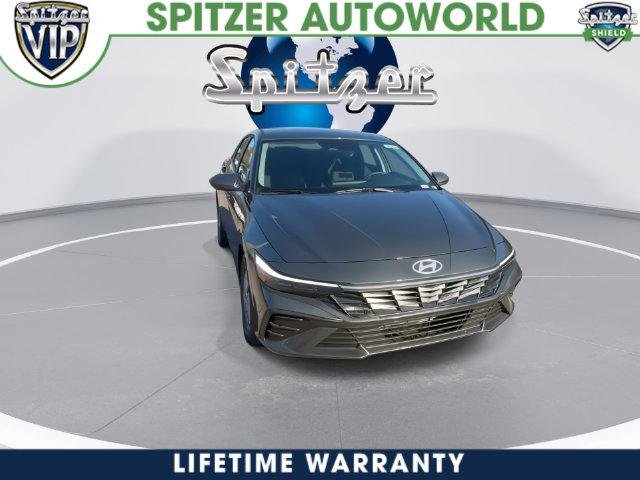 New 2026 Gray Hyundai SE image 12