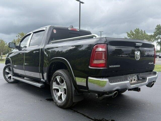 Used 2020 Diamond Black Crystal Pearlcoat Ram Laramie image 10